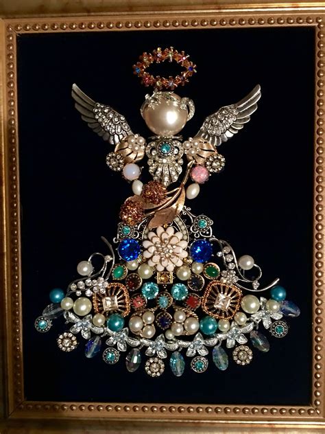 crafts using old costume jewelry.